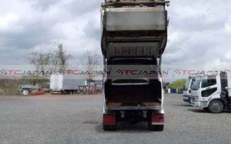 MITSUBISHI FUSO FIGHTER (2007)