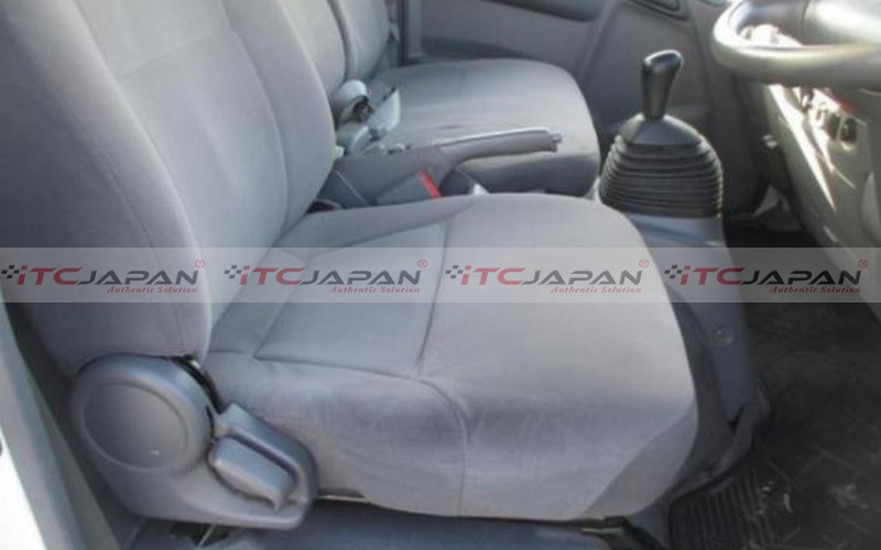 MAZDA TITAN (2013)