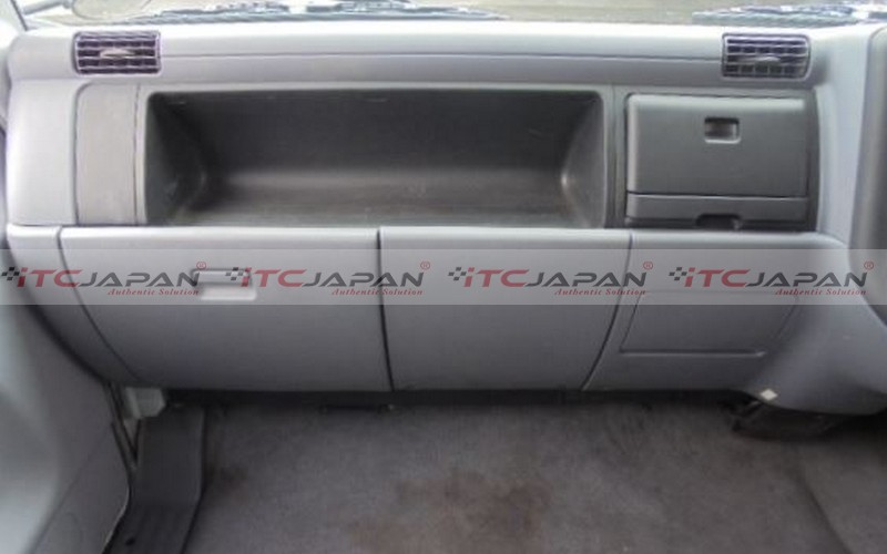 MITSUBISHI CANTER (2005)
