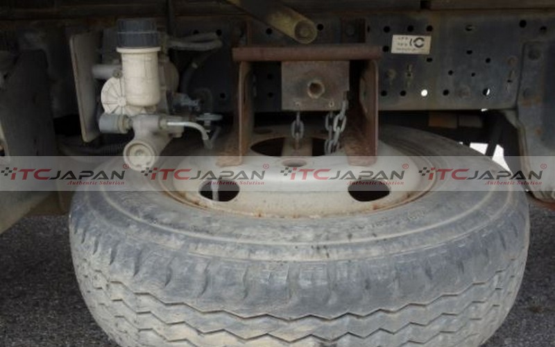 NISSAN ATLAS (2003)