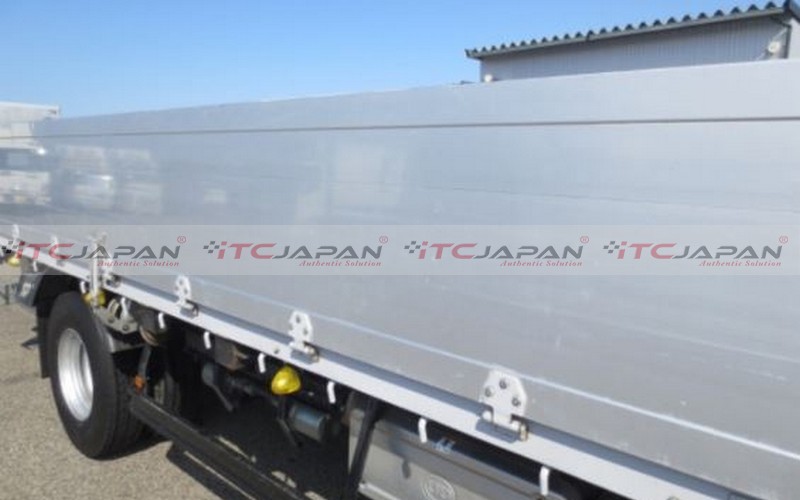 NISSAN CONDOR (2015)