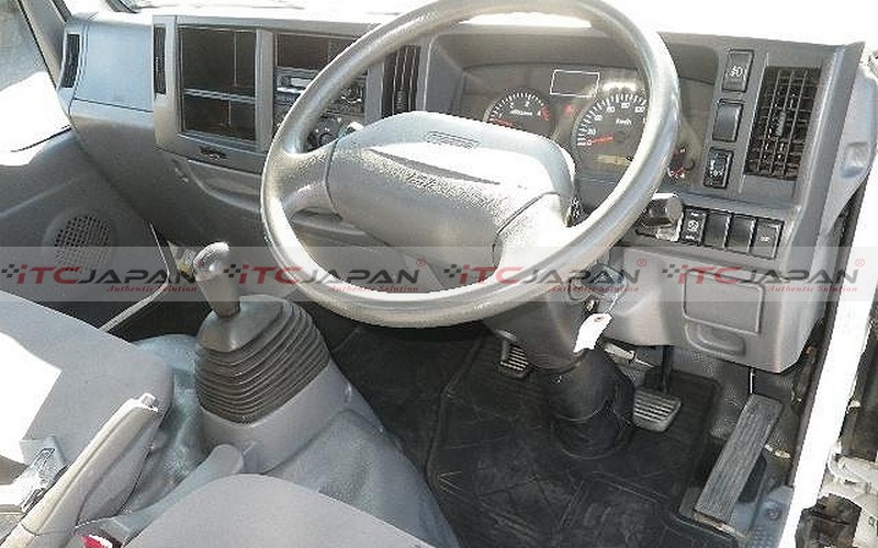 MAZDA TITAN (2011)