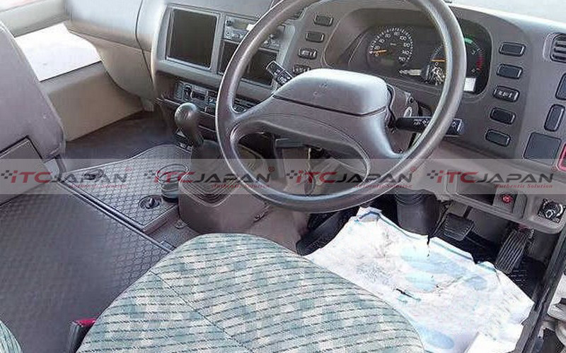 MITSUBISHI ROSA (2000)