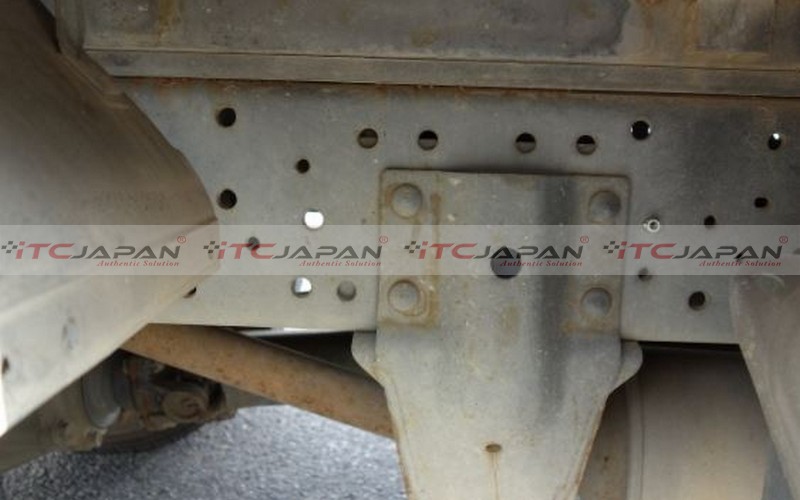 NISSAN ATLAS (2003)
