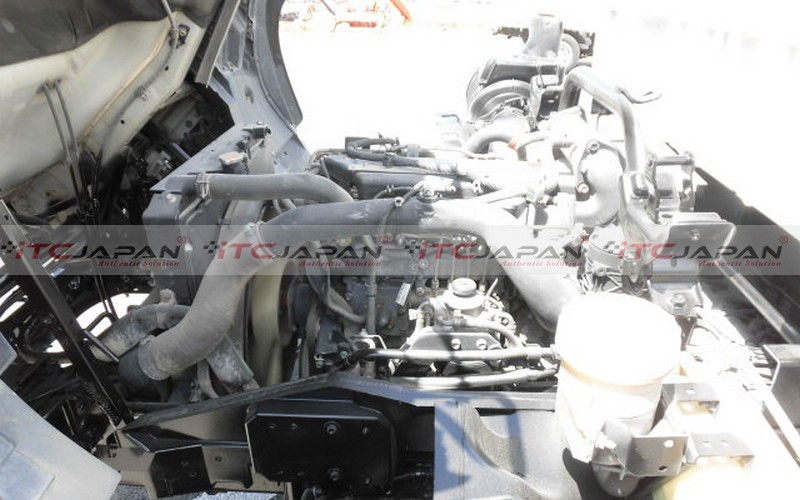 ISUZU FORWARD (2009)
