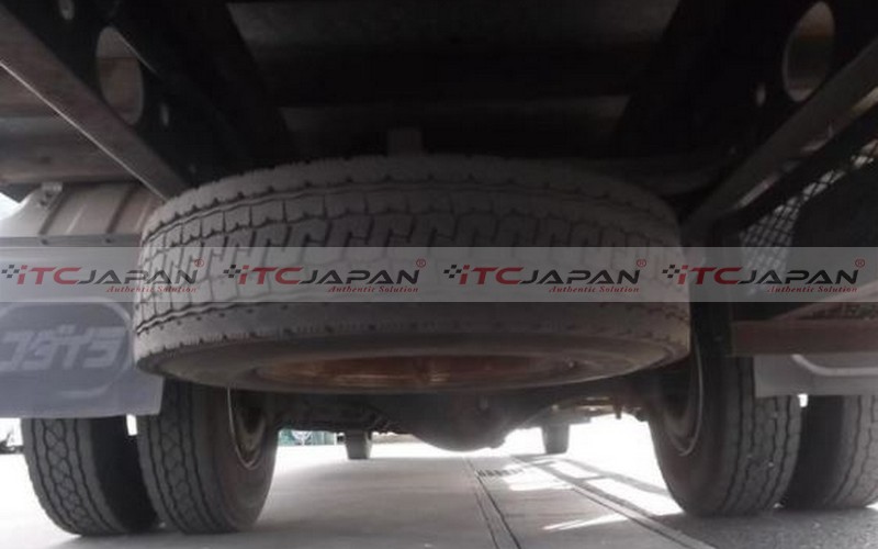 MITSUBISHI FUSO FIGHTER (2006)