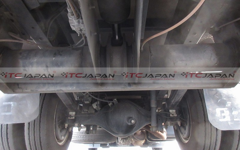 ISUZU ELF (2009)