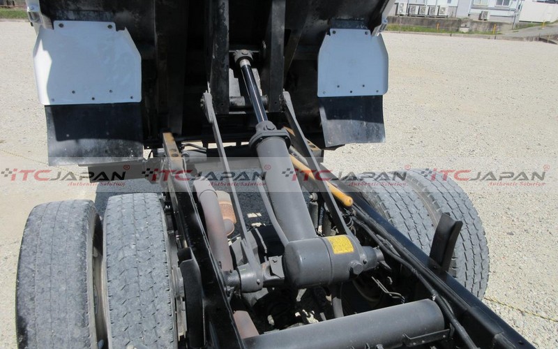 MITSUBISHI FUSO CANTER (2007)