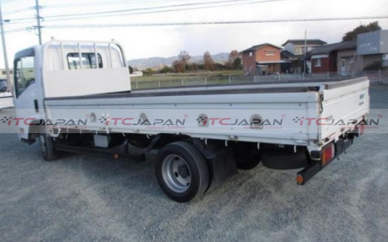 MAZDA TITAN (2013)