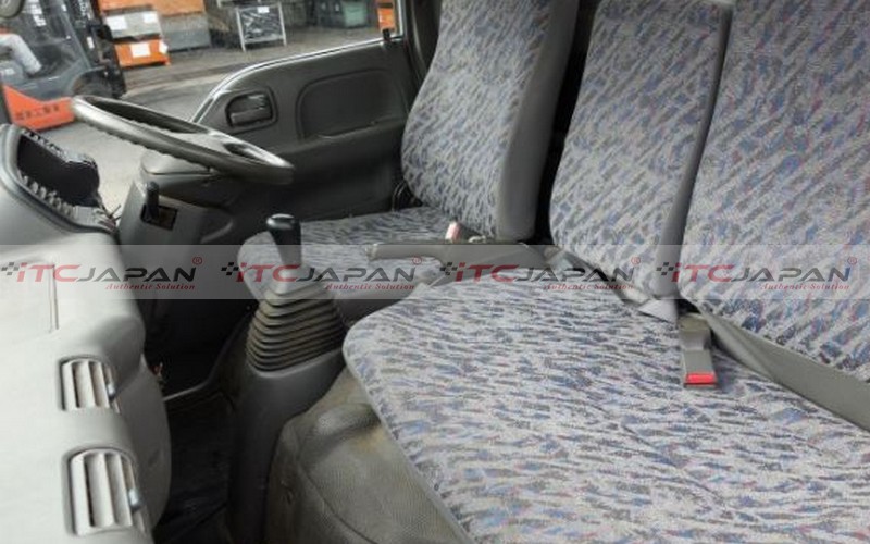 NISSAN ATLAS (2003)