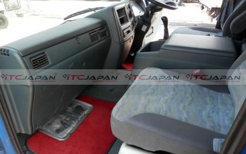NISSAN CONDOR (2005)