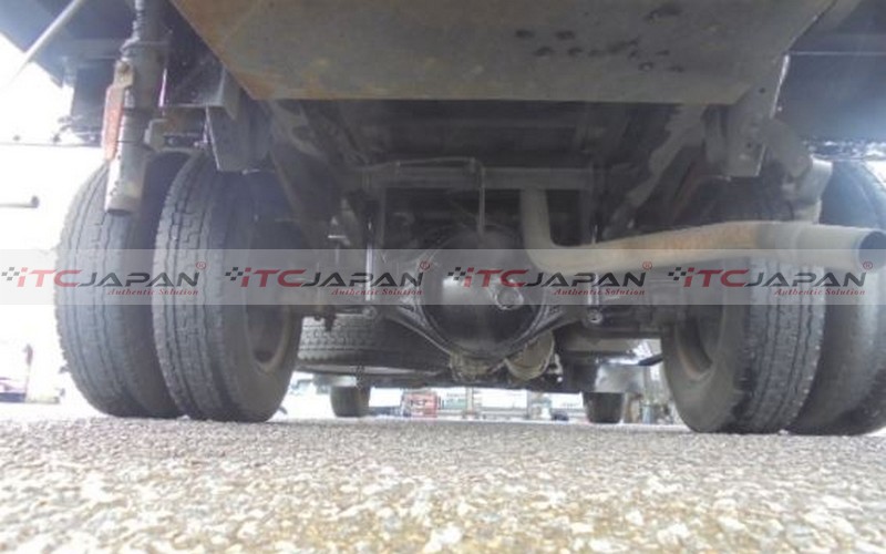 MITSUBISHI CANTER (2005)