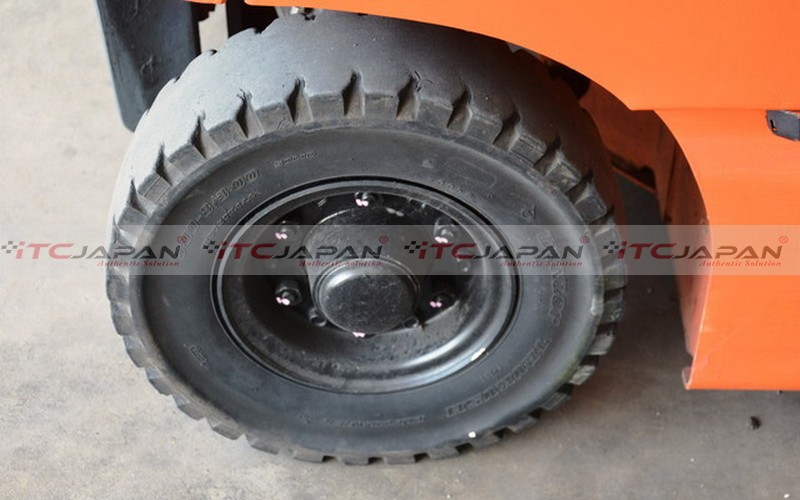 TOYOTA FORKLIFTS (2016)