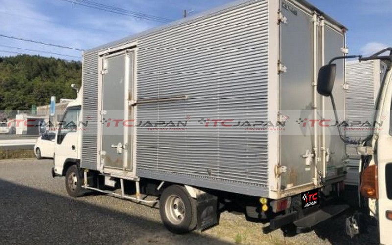 ISUZU ELF (2006)