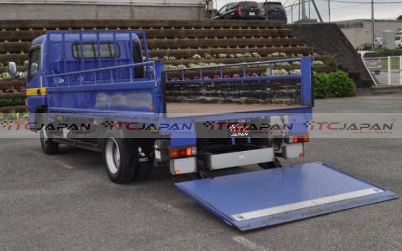 MITSUBISHI CANTER (2013)