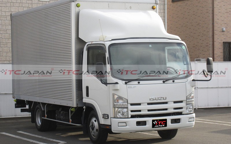ISUZU ELF (2009)