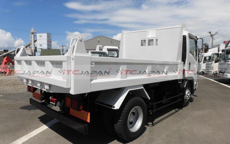 ISUZU FORWARD (2009)