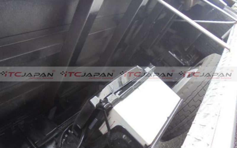 MITSUBISHI CANTER (2005)