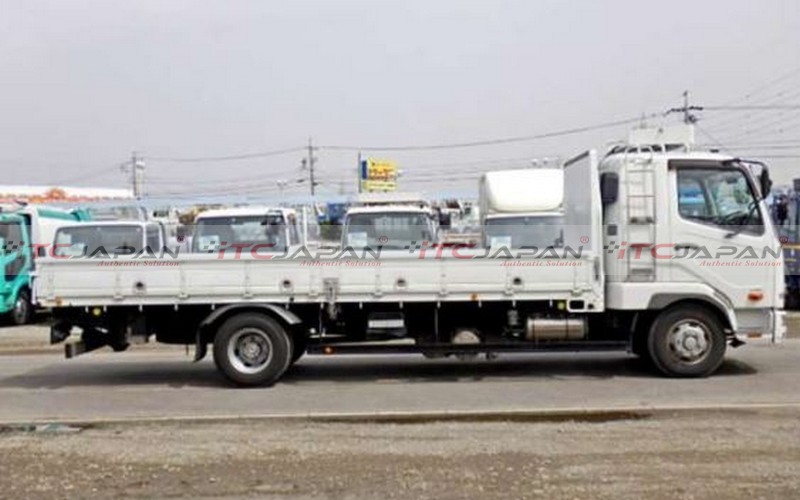 MITSUBISHI FUSO FIGHTER (2012)