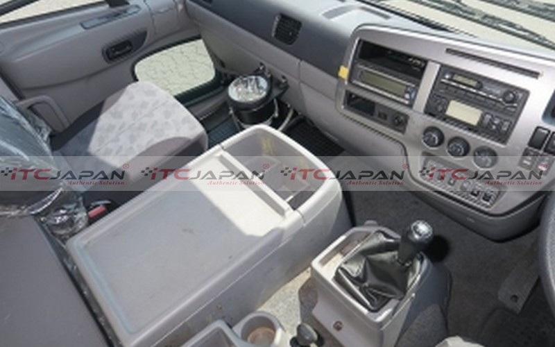 NISSAN CONDOR REFRIGERATOR (2012)