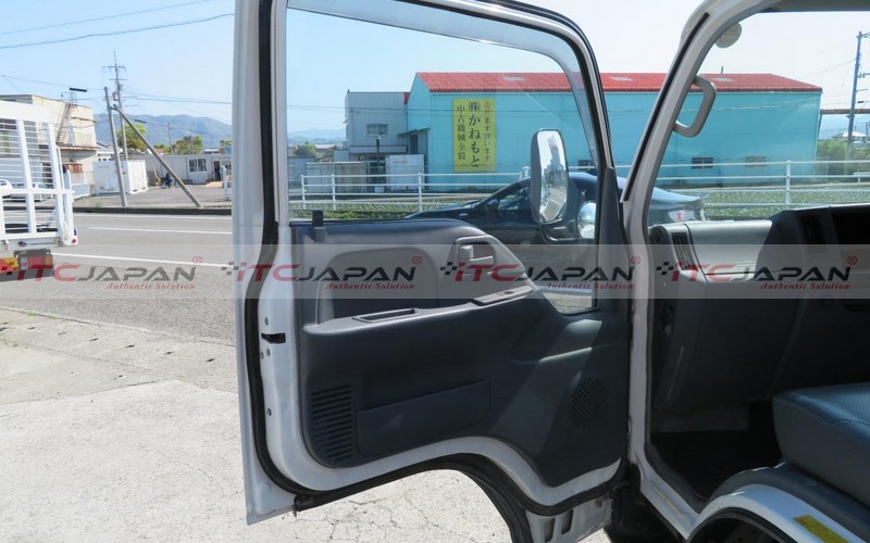 MAZDA TITAN (2007)