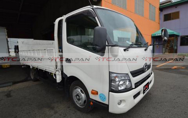 HINO DUTRO (2013)