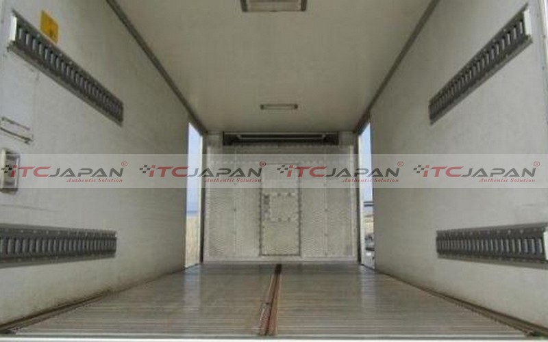 MITSUBISHI CANTER REFRIGERATOR (2007)