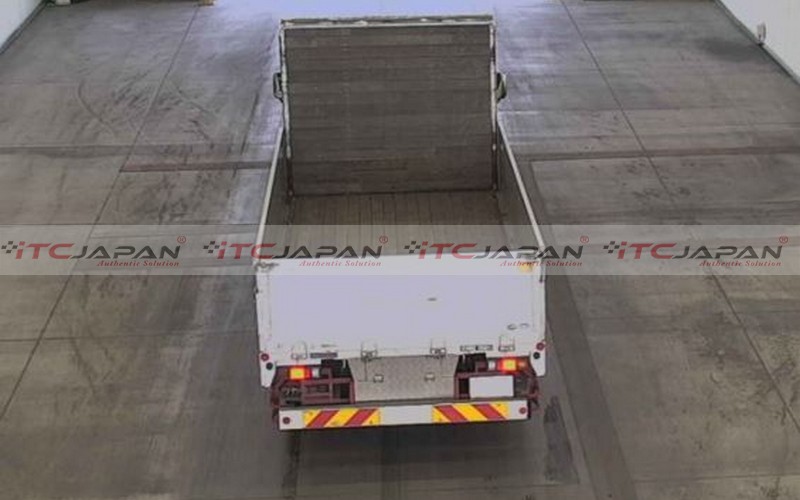 MITSUBISHI CANTER (2013)