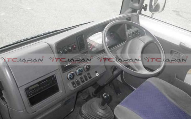 NISSAN CIVILIAN (2008)
