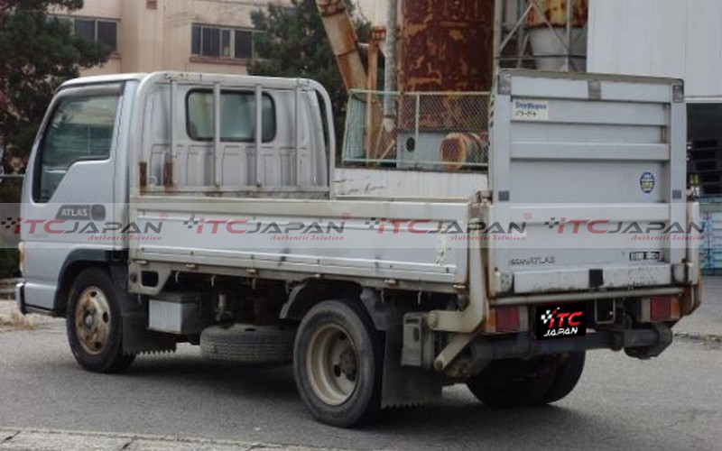 NISSAN ATLAS (2003)