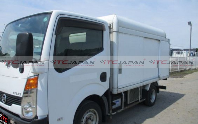 NISSAN ATLAS REFRIGERATOR (2008)