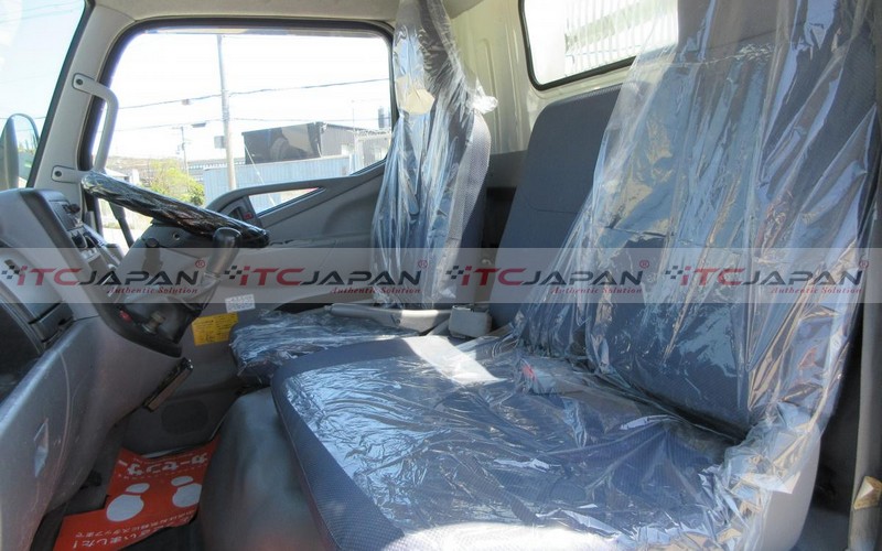 MITSUBISHI FUSO CANTER (2007)