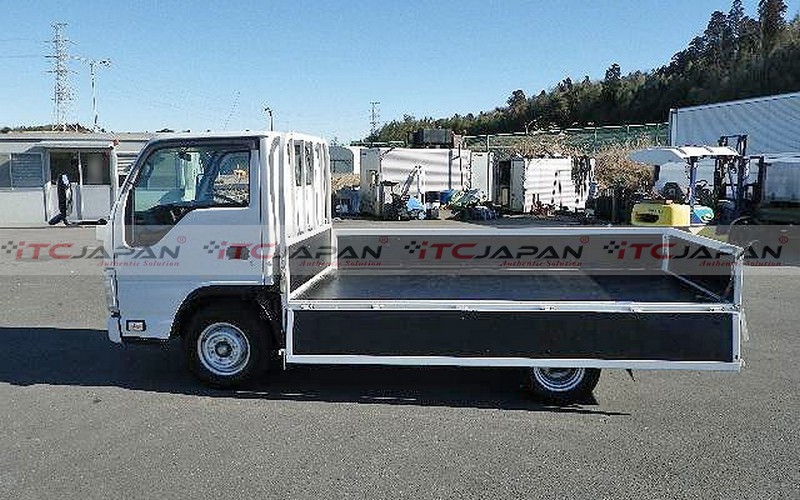 MAZDA TITAN (2011)