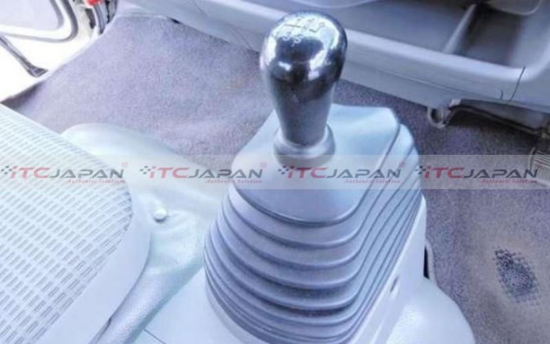 TOYOTA TOYOACE (2013)