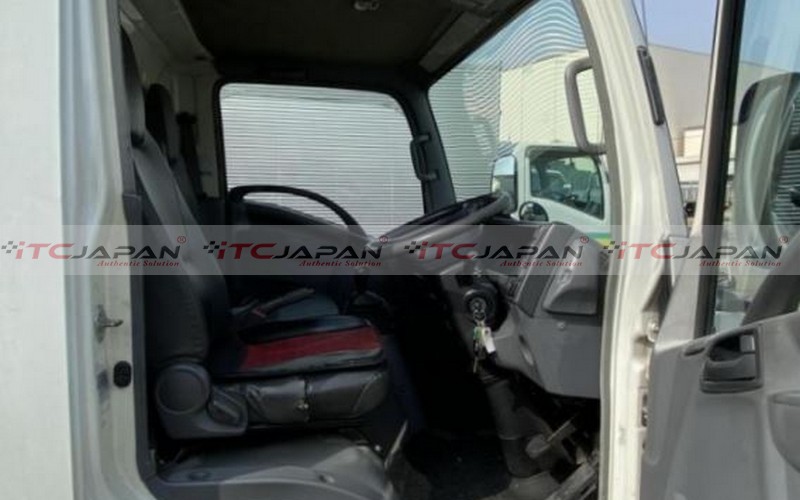 ISUZU ELF (2008)