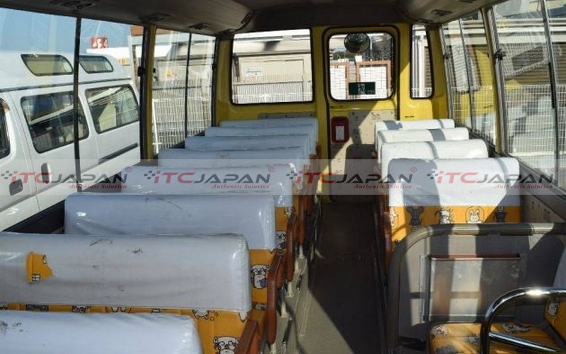 TOYOTA COASTER (2006)