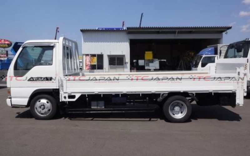NISSAN ATLAS (2003)
