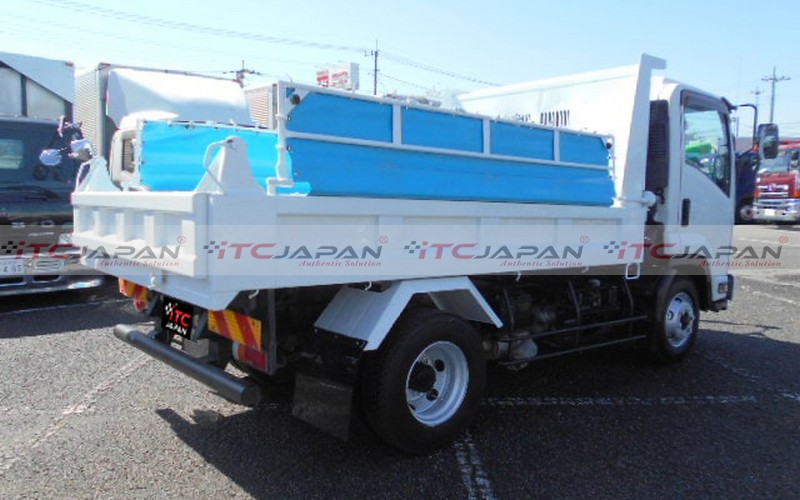 ISUZU FORWARD (2011)
