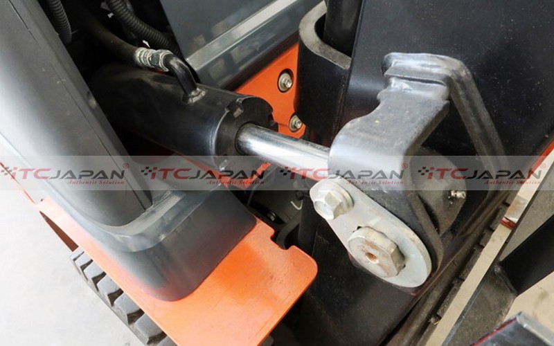 TOYOTA FORKLIFTS (2016)