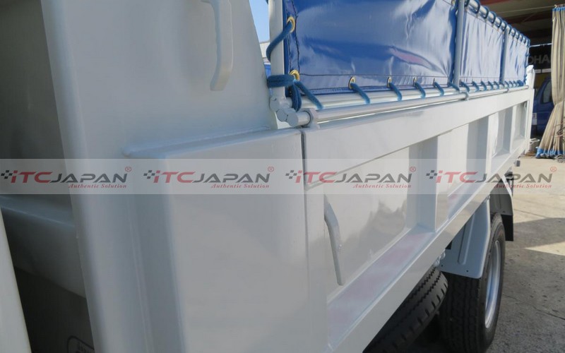MAZDA TITAN (2007)