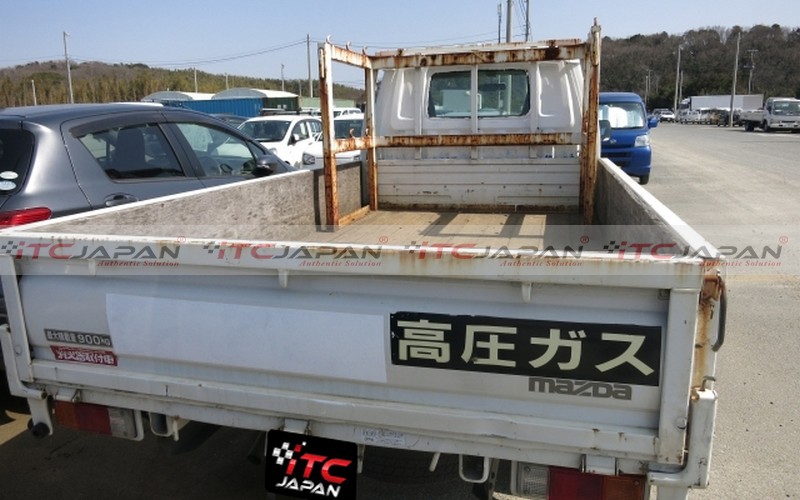 MAZDA BONGO (2012)