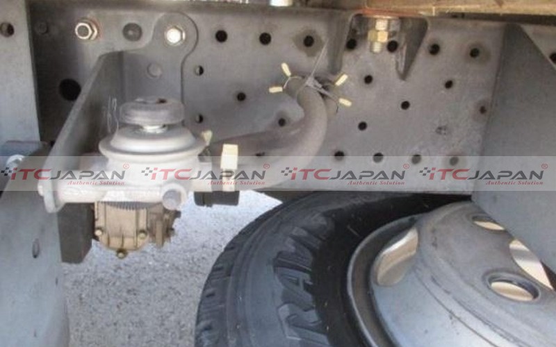 ISUZU ELF (2009)