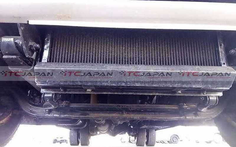 MITSUBISHI ROSA (2000)