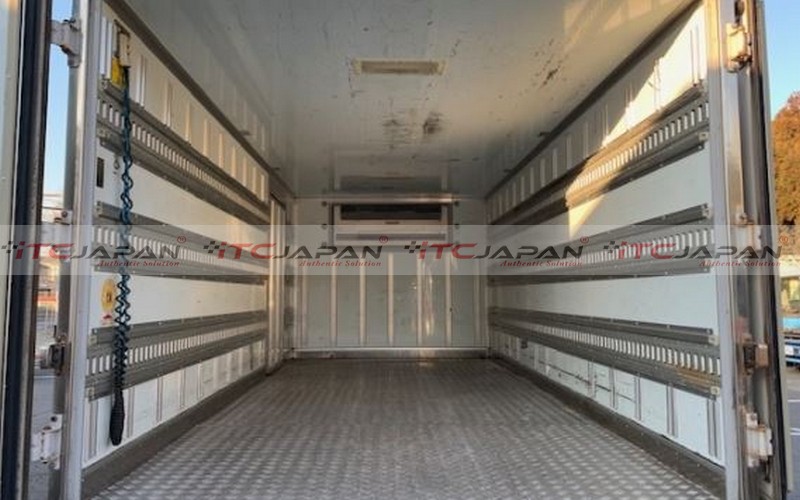 ISUZU ELF REFRIGERATOR (2007)