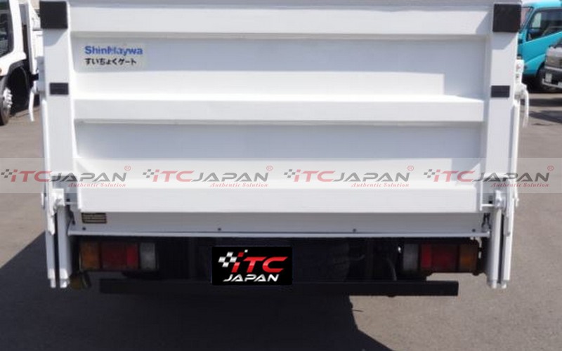 NISSAN ATLAS (2003)