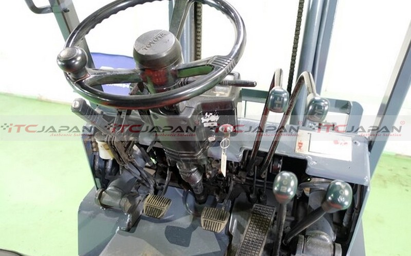 TOYOTA FORKLIFTS (1993)