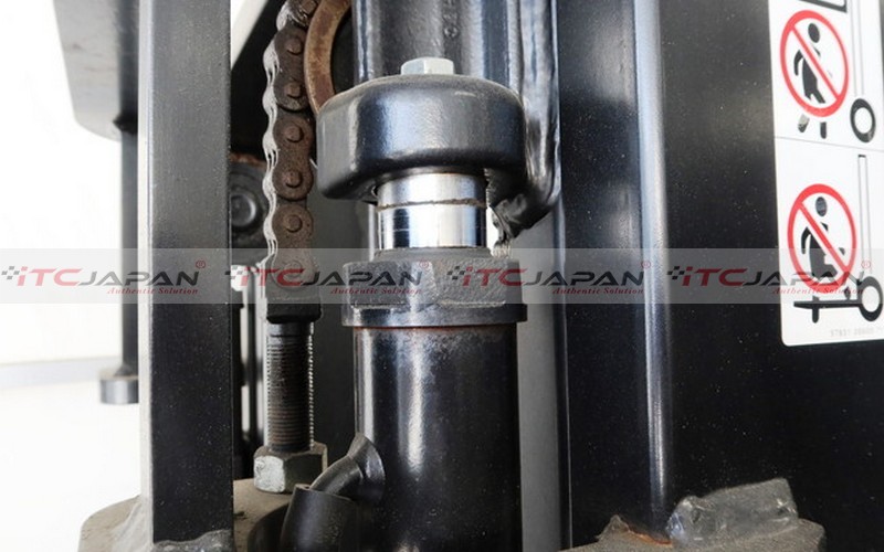 TOYOTA FORKLIFTS (2016)