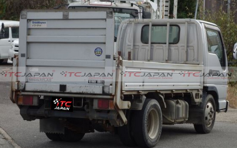 NISSAN ATLAS (2003)