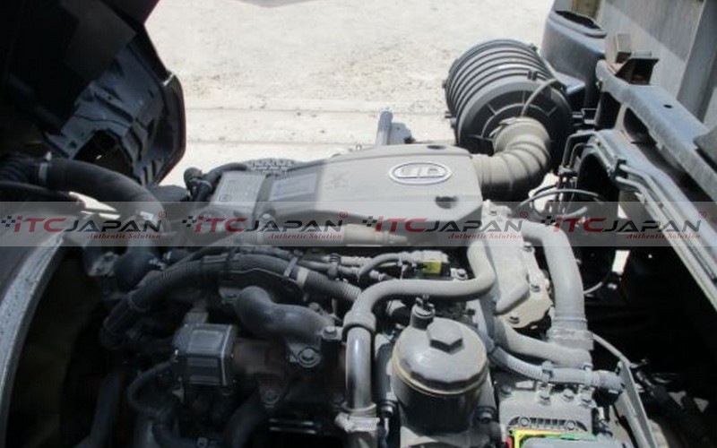 NISSAN CONDOR (2013)