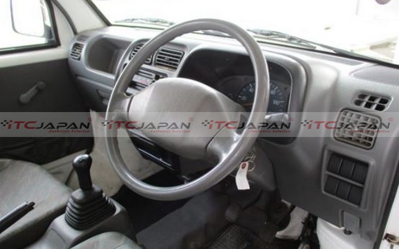 SUZUKI CARRY TRUCK (2001)